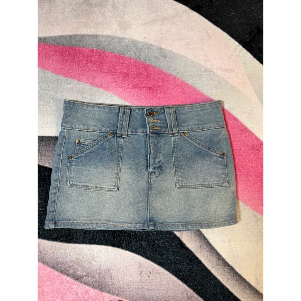 No Boundaries Womens Light Wash Denim Mini Skirt Triple Button Size 12